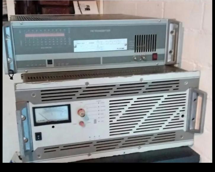 Fm zender, Audio, Tv en Foto, Professionele Audio-, Tv- en Video-apparatuur, Gebruikt, Audio, Ophalen of Verzenden