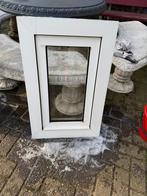 Kunststof raam met kozijn 51x81 cm €60 incl, Doe-het-zelf en Verbouw, Glas en Ramen, Ophalen, Gevelraam of Ruit, Gebruikt, Minder dan 80 cm