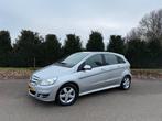 Mercedes-Benz B-Klasse 180 automaat facelift, Zwart, 4 cilinders, Leder en Stof, 14 km/l