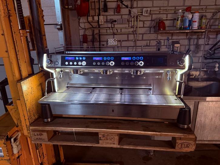 Professionele Espresso Machine conti monte carlo 3 top staat, Zakelijke goederen, Horeca | Keukenapparatuur, Koffie en Espresso