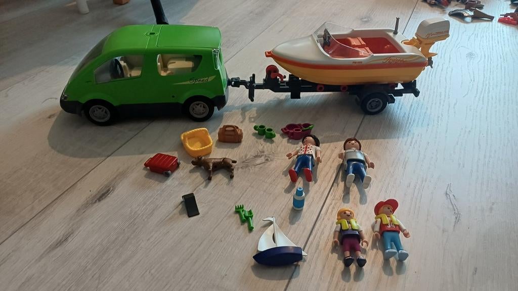 Playmobil 4144 familyvan met boothanger, Ophalen of Verzenden, Gebruikt