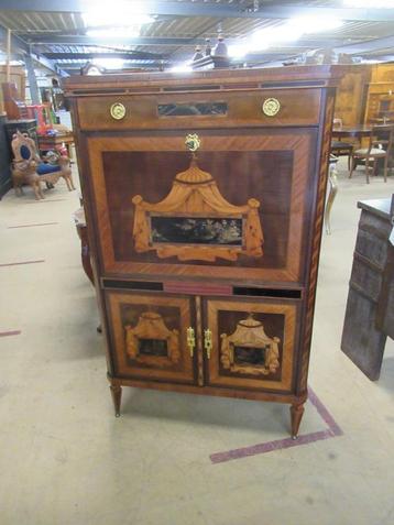 Oer 09873 ANTIEKE 18e eeuwse Louis XVI secretaire à abattant beschikbaar voor biedingen