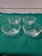 schaaltjes pyrex vier stuks, Huis en Inrichting, Keuken | Servies, Ophalen of Verzenden