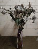 Riverdale Lelies in Vaas, Huis en Inrichting, Ophalen of Verzenden, Zo goed als nieuw, Overige kleuren, Minder dan 50 cm