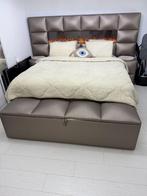 Bed met sfeerhaard, Ophalen, Zo goed als nieuw, Tweepersoons, 180 cm