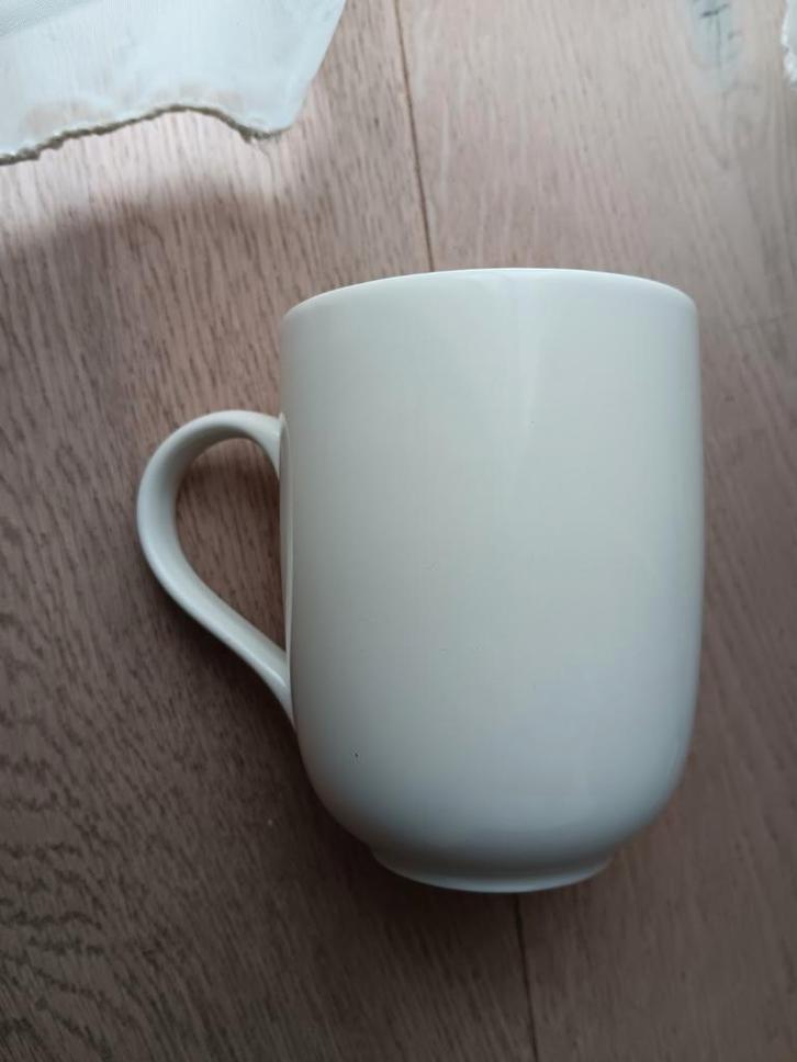 ZGAN Alessi La Bella Tavola mok, Huis en Inrichting, Keuken | Servies, Zo goed als nieuw, Kop(pen) en/of Schotel(s), Effen, Porselein