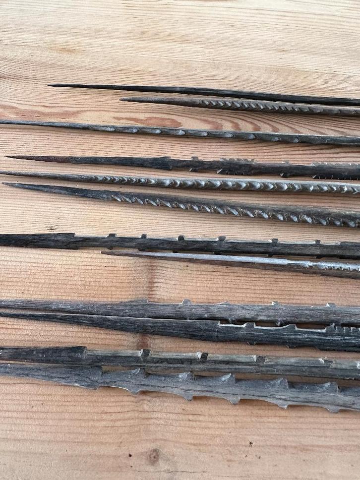 Authentieke Afrikaanse speren, 12 stuks, €10 per stuk, Antiek en Kunst, Kunst | Niet-Westerse kunst, Ophalen