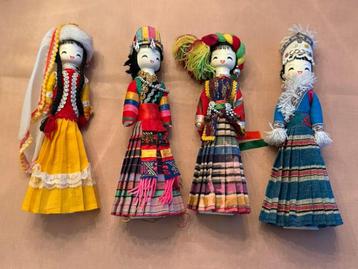 Vintage Stoffen Poppen Collectie beschikbaar voor biedingen