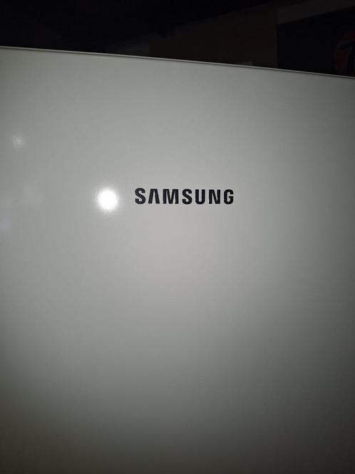 Samsung no frost koel vries combi., Witgoed en Apparatuur, Koelkasten en IJskasten, Zo goed als nieuw, Met aparte vriezer, 200 liter of meer