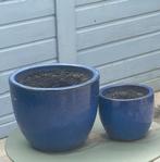 2 donkerblauwe buitenpotten 1grote1 kleinere nieuwprijs €90, Tuin en Terras, Tuin, Rond, Zo goed als nieuw, Ophalen