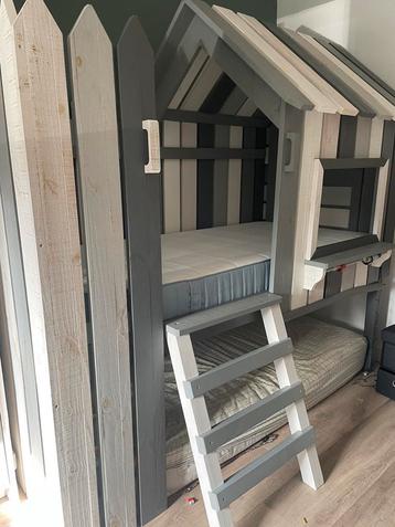 Kinder bedhuisje 90@200cm beschikbaar voor biedingen