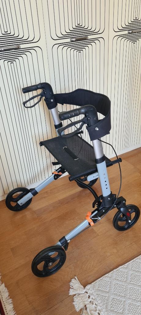 Vouwbaar lichgewicht Rollator., Diversen, Rollators, Ophalen