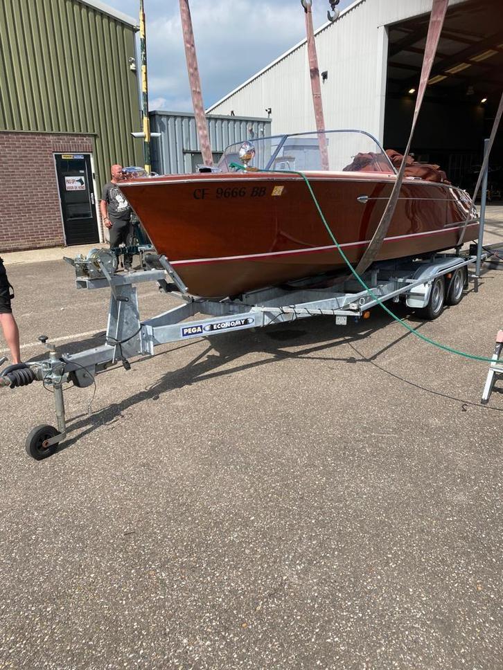 Chris Craft Capri - Gerestaureerd, Watersport en Boten, Motorboten en Motorjachten, Zo goed als nieuw, Hout, 6 tot 9 meter, Benzine