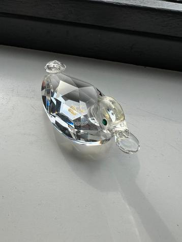Eendje kristal beschikbaar voor biedingen