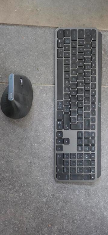 Logitech MX Keys + MX Vertical Muis - Draadloos beschikbaar voor biedingen