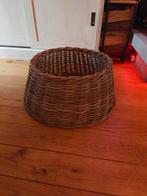 Rotan Kerstboomvoet Mand, Diversen, Ophalen of Verzenden, Zo goed als nieuw