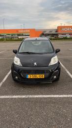 Peugeot 107 1.0 12V 5DR 2013 Zwart, Auto's, Voorwielaandrijving, 4 stoelen, Origineel Nederlands, Handgeschakeld