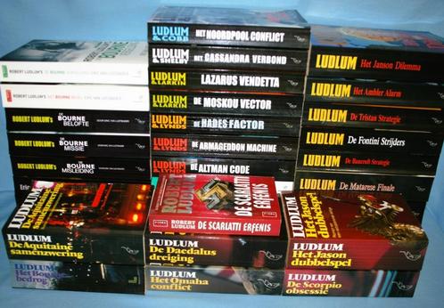 ROBERT LUDLUM BOEKEN - LOS TE KOOP, Boeken, Thrillers, Zo goed als nieuw, Nederland, Ophalen of Verzenden
