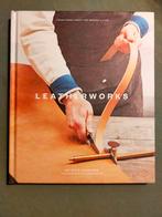 Leatherworks (leerbewerking) Traditional Craft Modern Living, Ophalen of Verzenden, Alpha, Zo goed als nieuw, Niet van toepassing