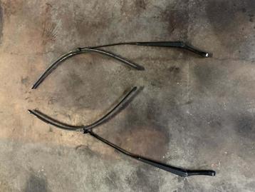 Volkswagen Touran / Caddy flatblade ruitenwisser set beschikbaar voor biedingen