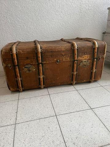 Grote Mädler koffer  beschikbaar voor biedingen