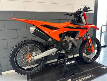 Ktm sxf sx 450 f model 2025 !!! beschikbaar voor biedingen