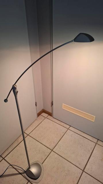 Verstelbare Staande Lamp met 2 Lichtstanden beschikbaar voor biedingen