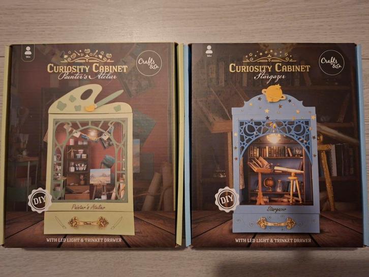 DIY action curiosity cabinet, Hobby en Vrije tijd, Overige Hobby en Vrije tijd, Nieuw, Ophalen of Verzenden