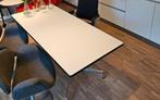 Vitra Eames segmented table, Ophalen, 50 tot 100 cm, Zo goed als nieuw, Vijf personen of meer