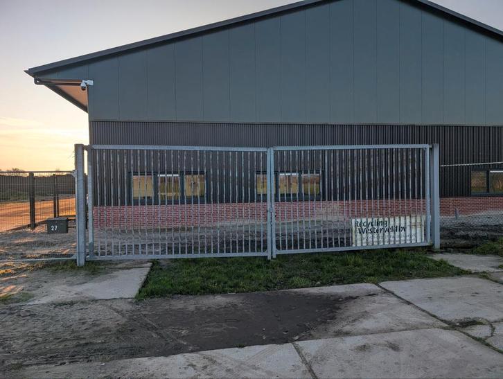 Hekwerk bedrijfsterrein 2x4m + looppoort, Tuin en Terras, Tuinhekken en Hekwerk, Sierhekwerk, IJzer, Ophalen