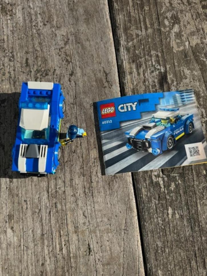 Lego politieauto nr 60312, Kinderen en Baby's, Speelgoed | Duplo en Lego, Zo goed als nieuw, Lego, Complete set, Ophalen of Verzenden
