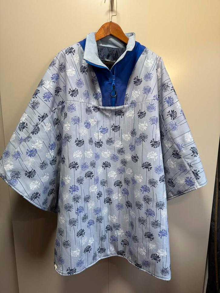 DAPRfashion winter jas voor in rolstoel | one size, Kleding | Dames, Jassen | Winter, Zo goed als nieuw, Blauw, Ophalen of Verzenden