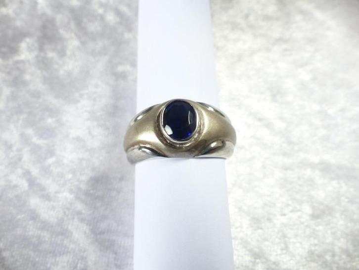 Mooie Zilveren Ring met Donker Blauwe steen - maat 20 3/4, Sieraden, Tassen en Uiterlijk, Antieke sieraden, Ring, Zilver, Verzenden