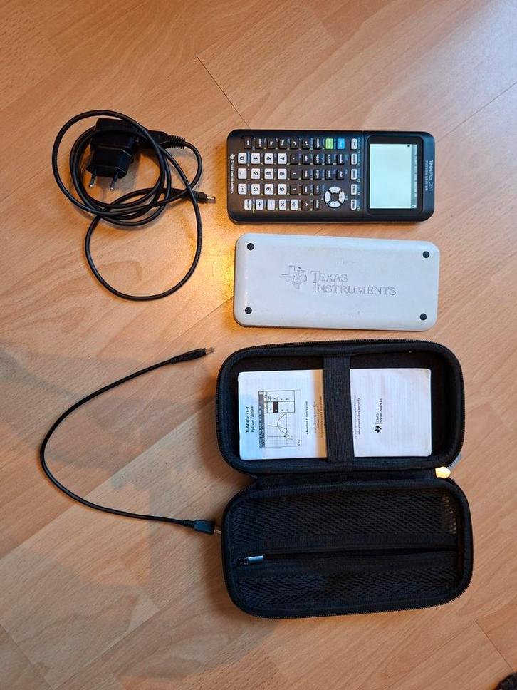 TI84 PLUS CE-T PYTHON EDITION Rekenmachine INCL ACCESSOIRES, Diversen, Rekenmachines, Ophalen of Verzenden