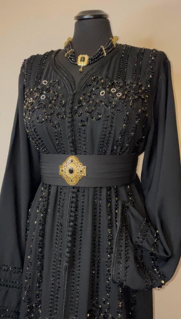 Takchita’s te huur, Kleding | Dames, Gelegenheidskleding, Zo goed als nieuw, Overige typen, Maat 38/40 (M), Ophalen of Verzenden