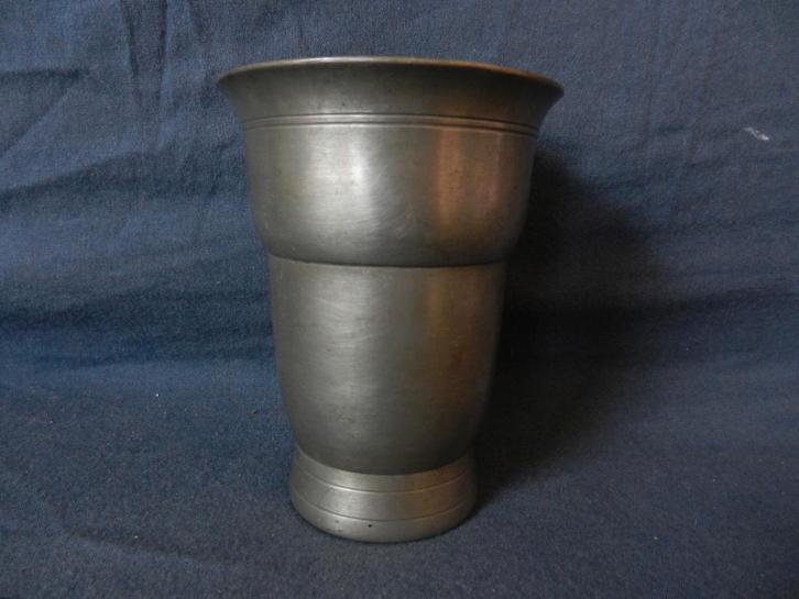 Gero tinnen beker ontwerp Chris van der Hoef h. 10,8 cm, Antiek en Kunst, Kunst | Designobjecten, Ophalen of Verzenden