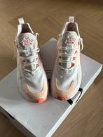 Nike air 270 react zalm/wit maat 39, Ophalen of Verzenden, Gebruikt, Hardloopschoenen, Nike