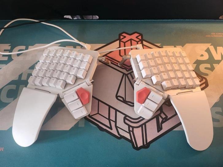 ZSA Moonlander Split Ergonomisch Keyboard, zo goed als nieuw, Computers en Software, Toetsenborden, Zo goed als nieuw, Qwerty
