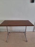 Vintage verrijdbare bijzettafel met rek., Ophalen, Huis en Inrichting