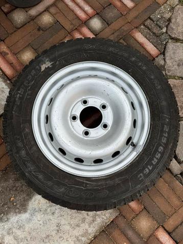 Goodyear band met velg 215/65r 16c