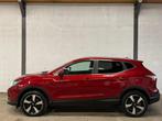 Nissan Qashqai 1.2 N-Connecta Pano|Navi|Cruise|Clima|Dealer, Voorwielaandrijving, Stof, Gebruikt, Zwart