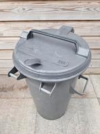 Grijze kunststof ton/vuilnisbak met deksel, Tuin en Terras, Regentonnen, Minder dan 75 liter, Ophalen of Verzenden, Gebruikt, Kunststof