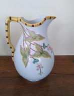 Kan, vaas handbeschilderd, met verhoogd bloem en bamboedecor, Huis en Inrichting, Woonaccessoires | Vazen, Overige kleuren, Aardewerk of Porselein