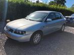 Audi A3 1.6 75KW 5D 2003 Blauw NIEUWE APK! Zeer nette auto!, Auto's, Voorwielaandrijving, Stof, Zwart, Blauw