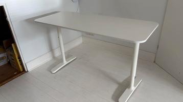 IKEA Bekant 140x60 Bureau Wit - afbeelding 1