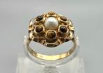 Gouden antieke ring  edelsteen tijgeroog en parel. 2025/524, Sieraden, Tassen en Uiterlijk, Ringen, Met edelsteen, Overige kleuren