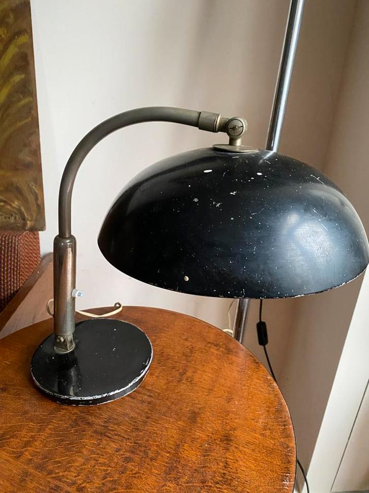 Hala Zeist Busquet tafellamp model 144 jaren 30, Huis en Inrichting, Lampen | Tafellampen, Zo goed als nieuw, Minder dan 50 cm