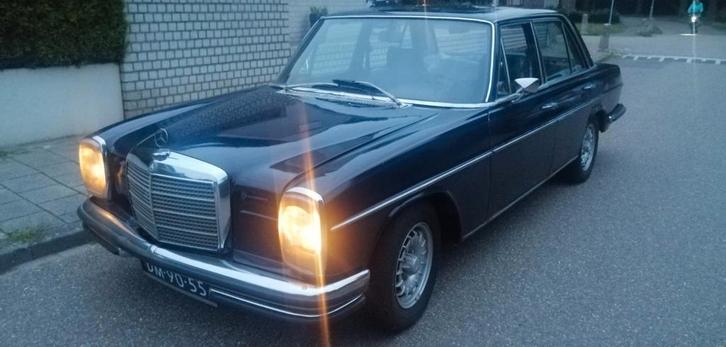 Mercedes 200 D w115 1972 dubbele bumper, Auto's, Mercedes-Benz, Particulier, Ophalen