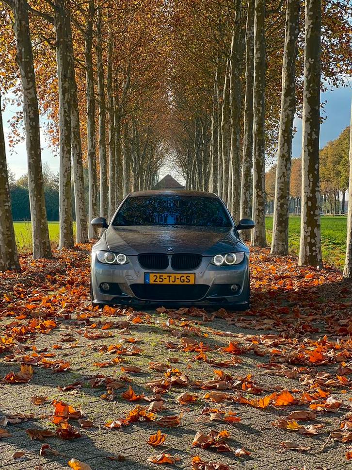 BMW 3-Serie 2.5 I 325 Coupe 2006 Grijs, Auto's, BMW, Particulier, Benzine, D, Coupé, Handgeschakeld, Origineel Nederlands, Zilver of Grijs