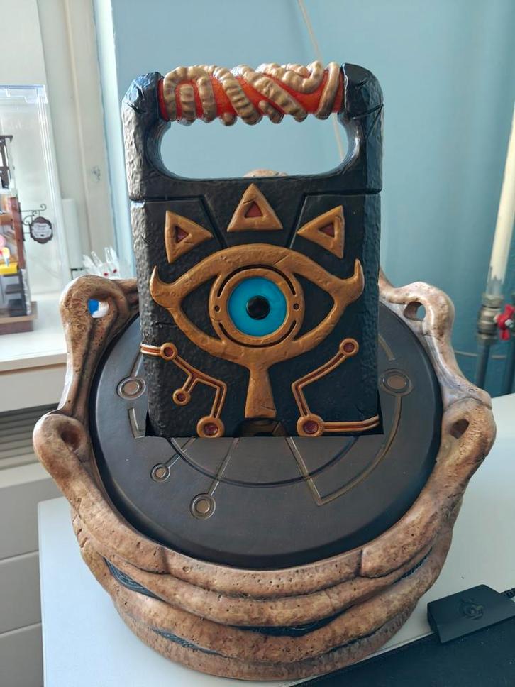 The legend of Zelda Sheikah Slate exclusive first 4 figure, Verzamelen, Beelden en Beeldjes, Zo goed als nieuw, Overige typen